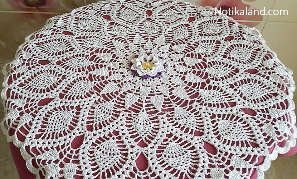 Crochet lace pineapple doily
