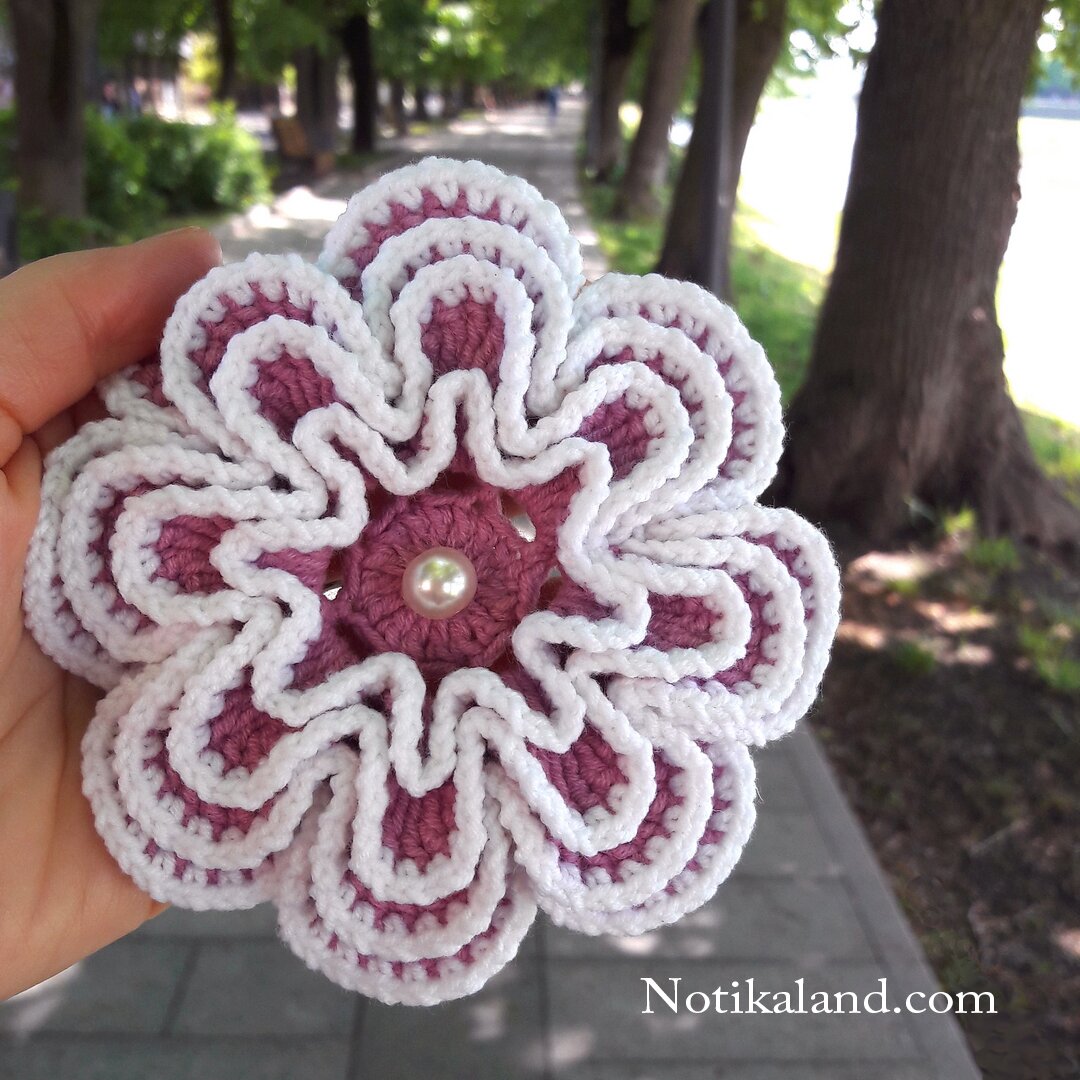 Crochet. Beautiful Flower.